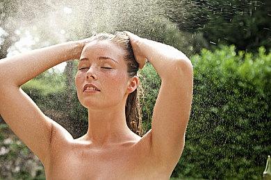 恐龙题材FPS新作《子与骨》面向PS5公布